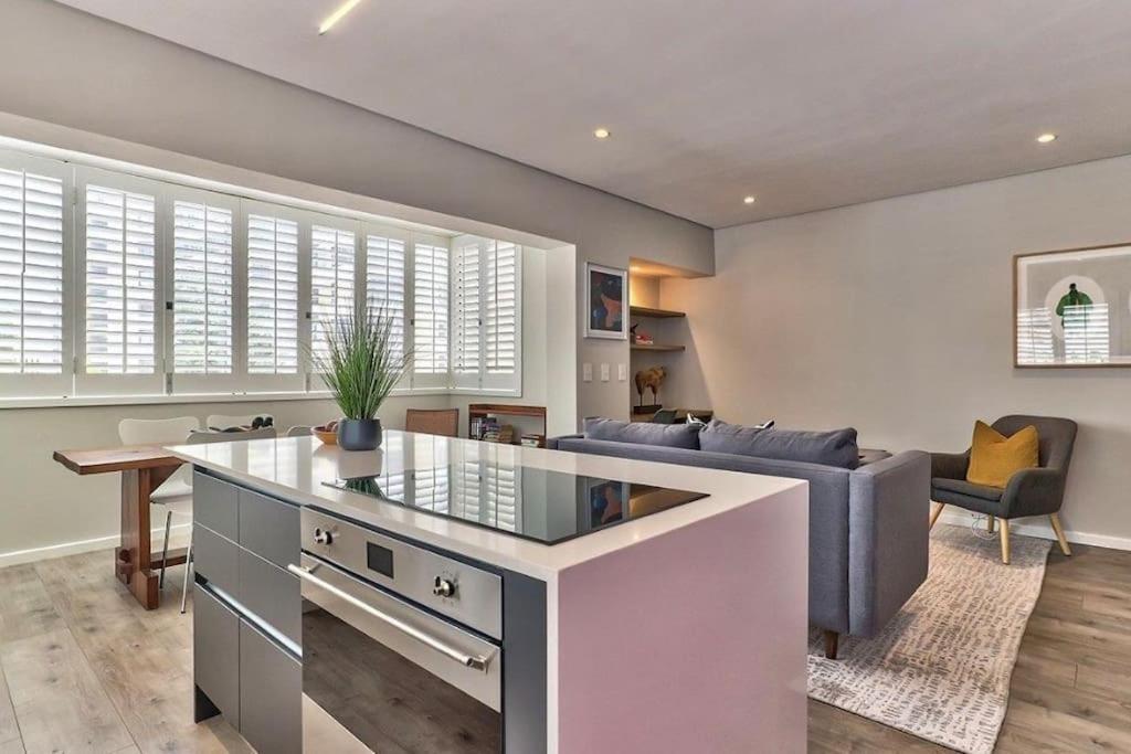 Beachfront Gem With Generator Appartement Kaapstad