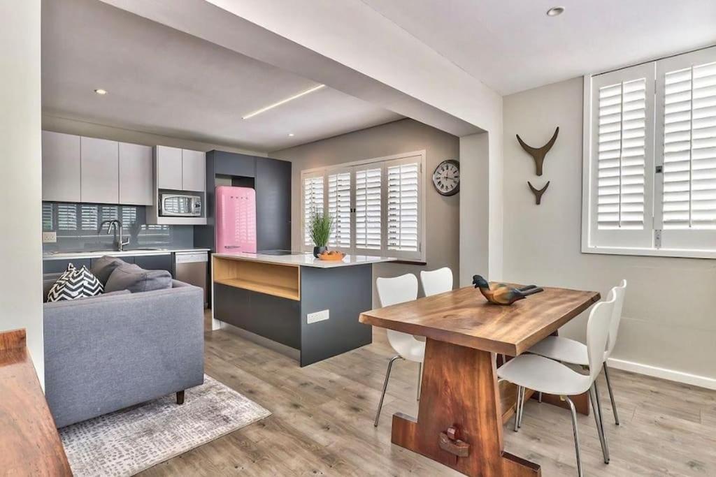 Appartement Beachfront Gem With Generator